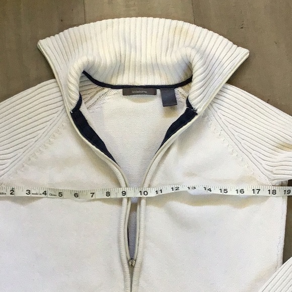 Liz Claiborne, full zip sweater. - Picture 2 of 5